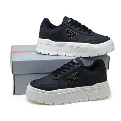 Prada Milano (Preto/Branco)