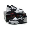 Jordan Travis scott jumpman Jack (Branco/preto)